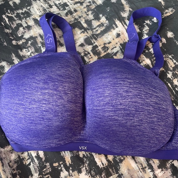 Victoria secret sports bra - Picture 1 of 3
